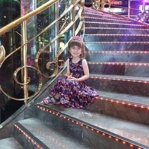 Meet your Posher, Debra